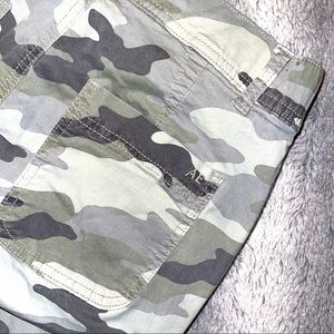 American Eagle Joggers